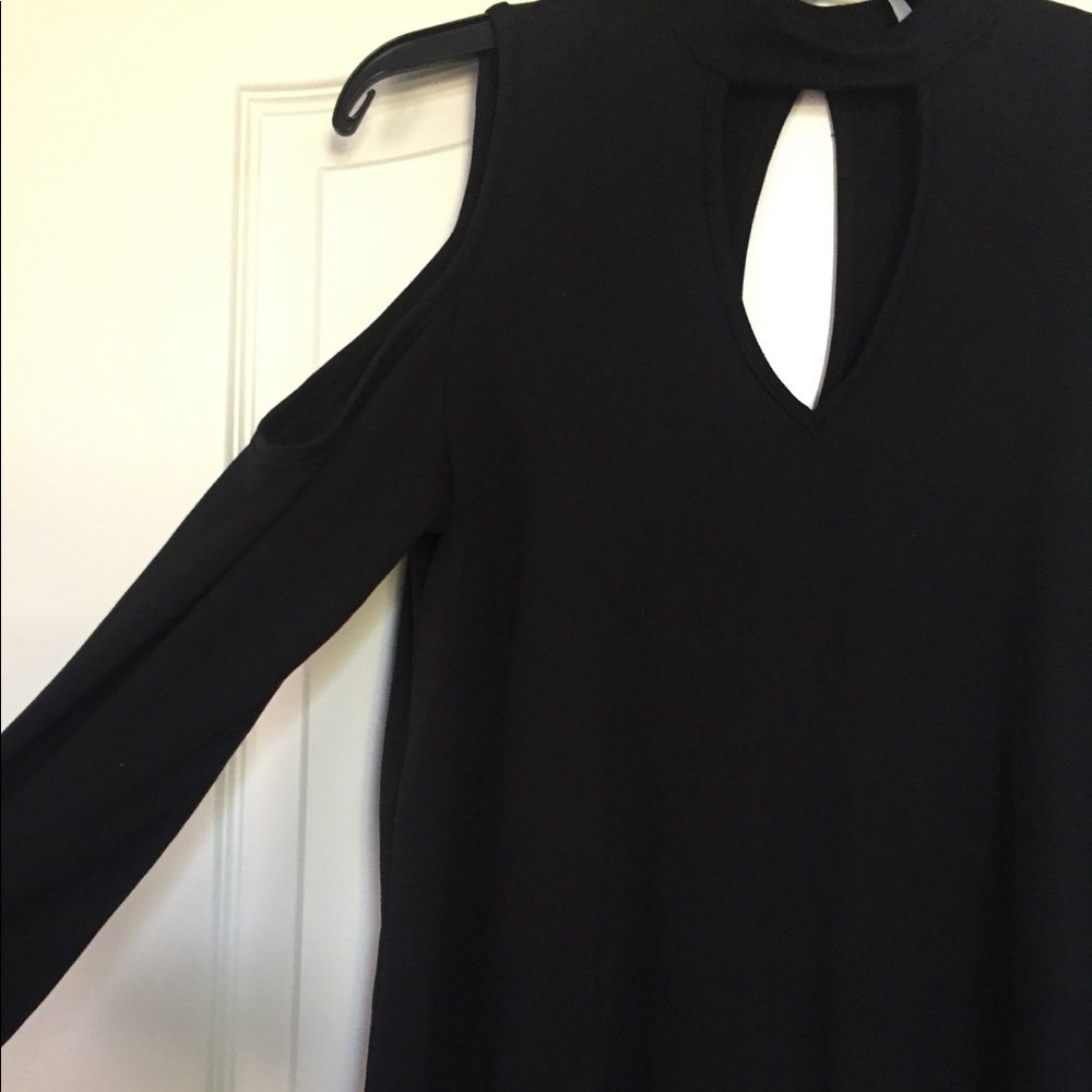 Black cut out top